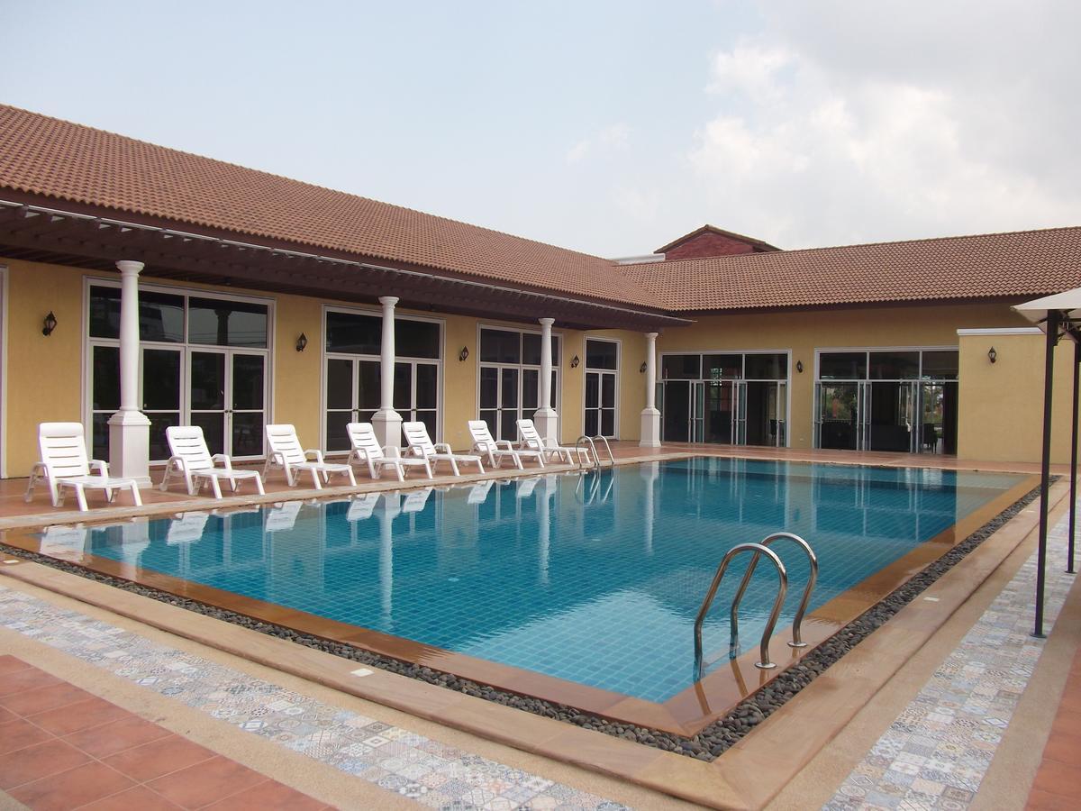 The Victoria Resort Pattaya Sattahip Exterior foto