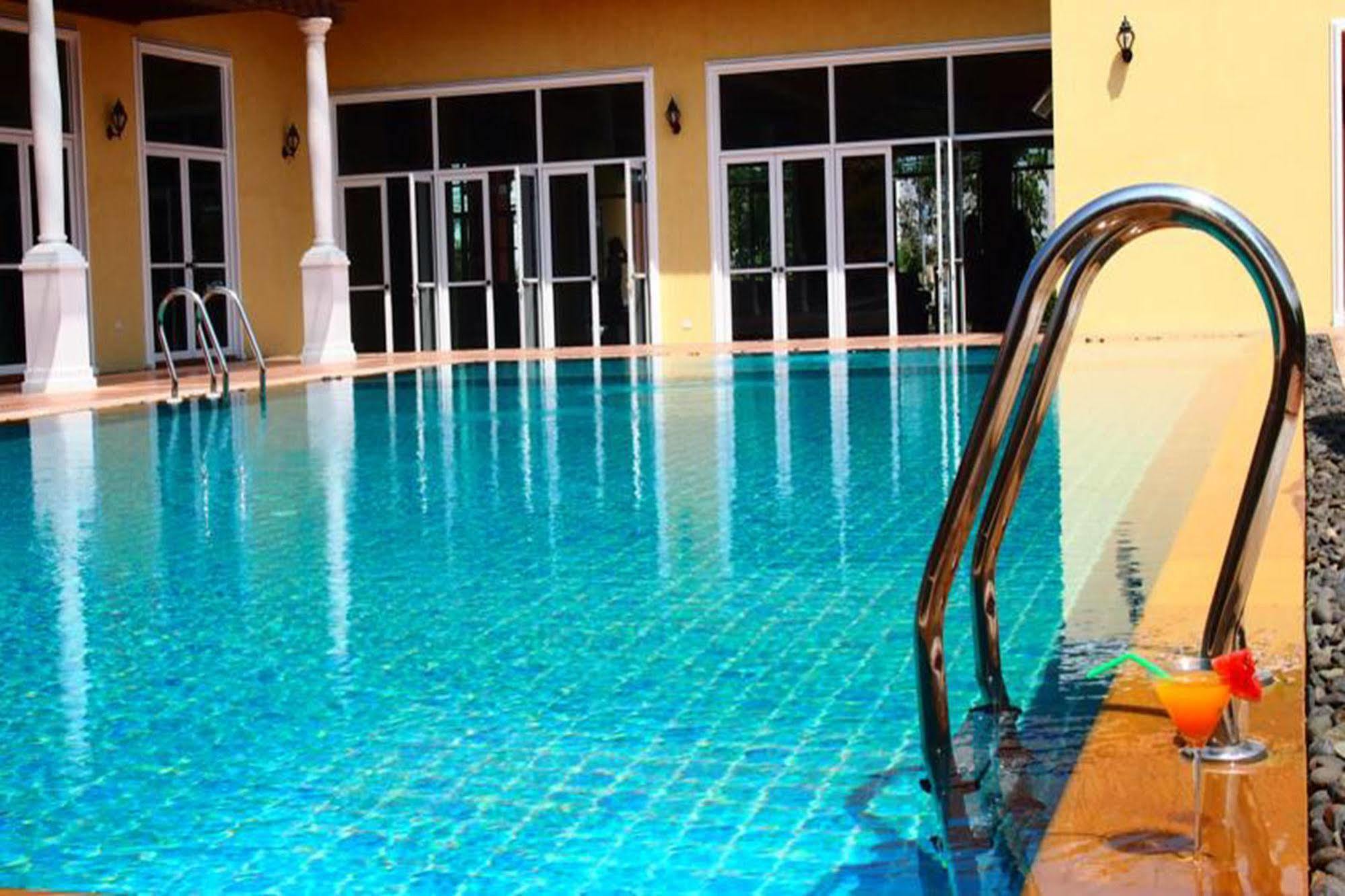The Victoria Resort Pattaya Sattahip Exterior foto
